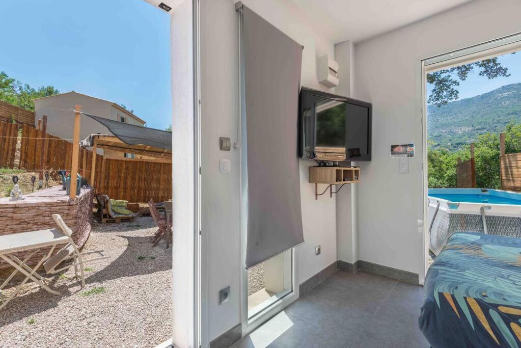 Aux Studio Sous Les Oliviers Netflix Et Disney Plus Contes  Exterior photo